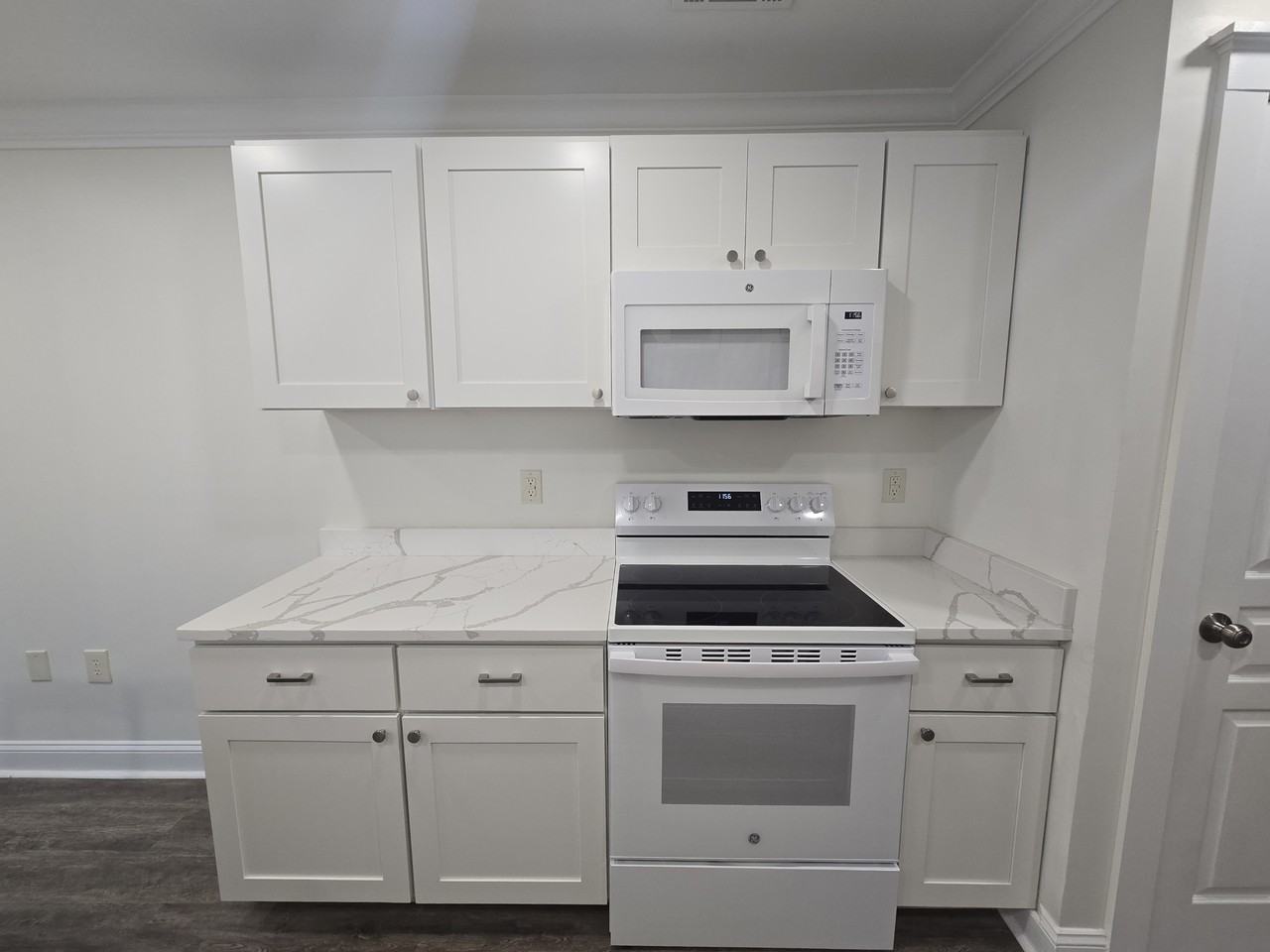 490 Barnett Shoals Rd #1 - Photo 7 of 29