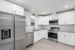 featured image of 1342 N Hampton Rd #1