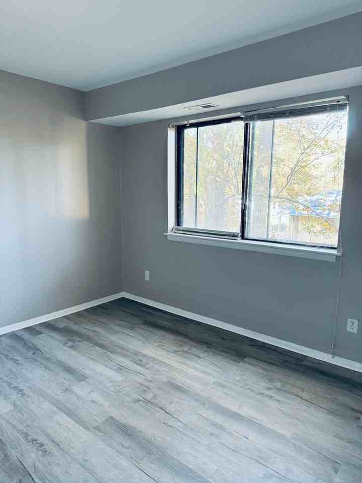 1208 Schaub Drive #E - Photo 6 of 11