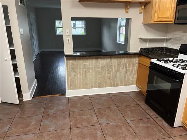 3803 Derbigny St #1 - Photo 3 of 14