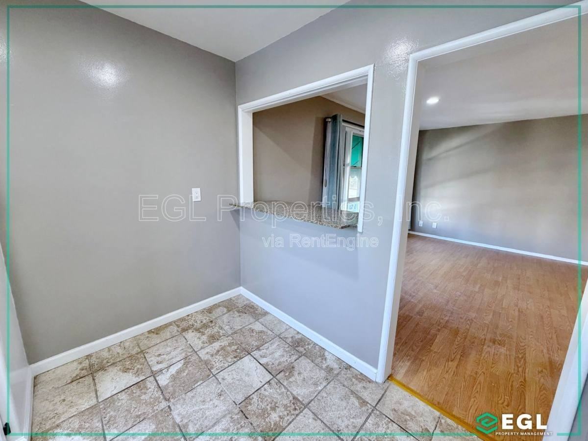 5916 Carlton Way #217 - Photo 3 of 10