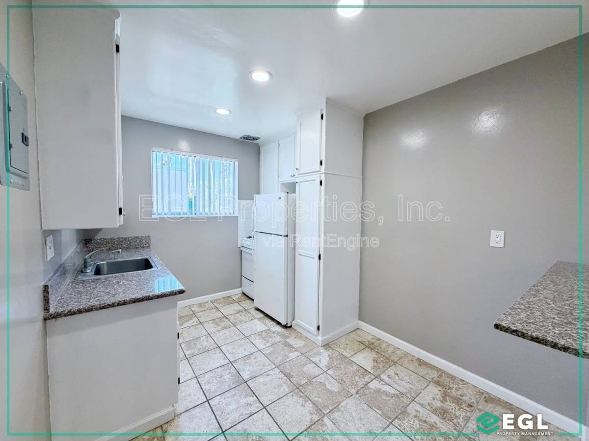 5916 Carlton Way #217 - Photo 4 of 10