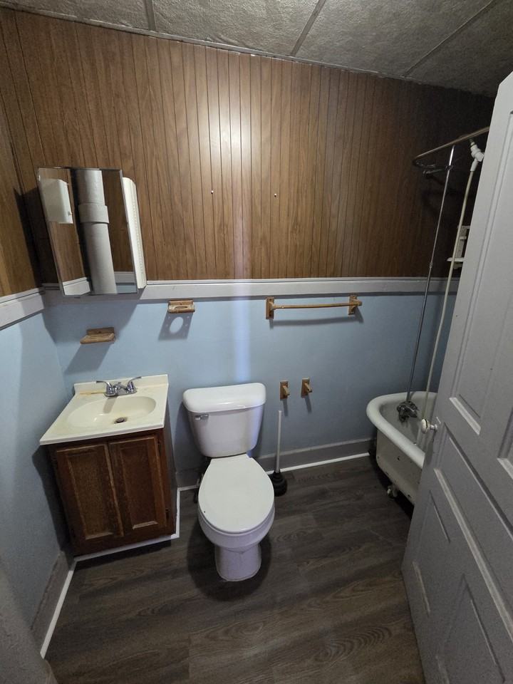 906 Putnam Avenue #6 - Photo 4 of 6