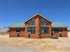 featured image of 270 Patricia Lane #1