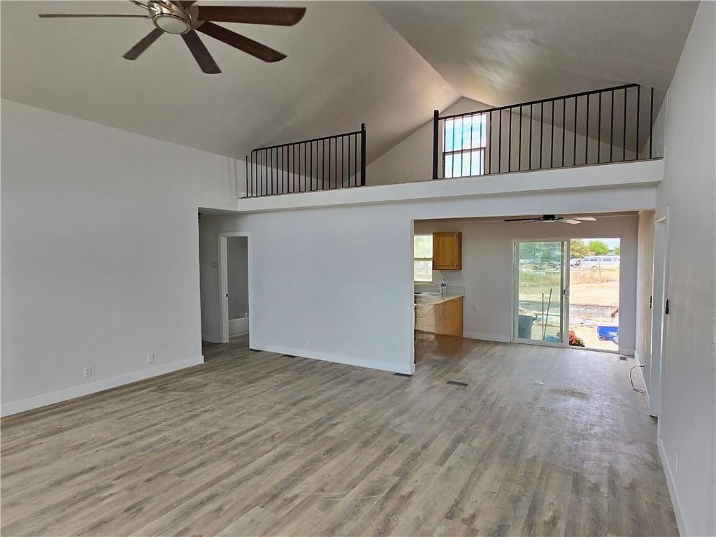 270 W Patricia Ave #1 - Photo 6 of 22