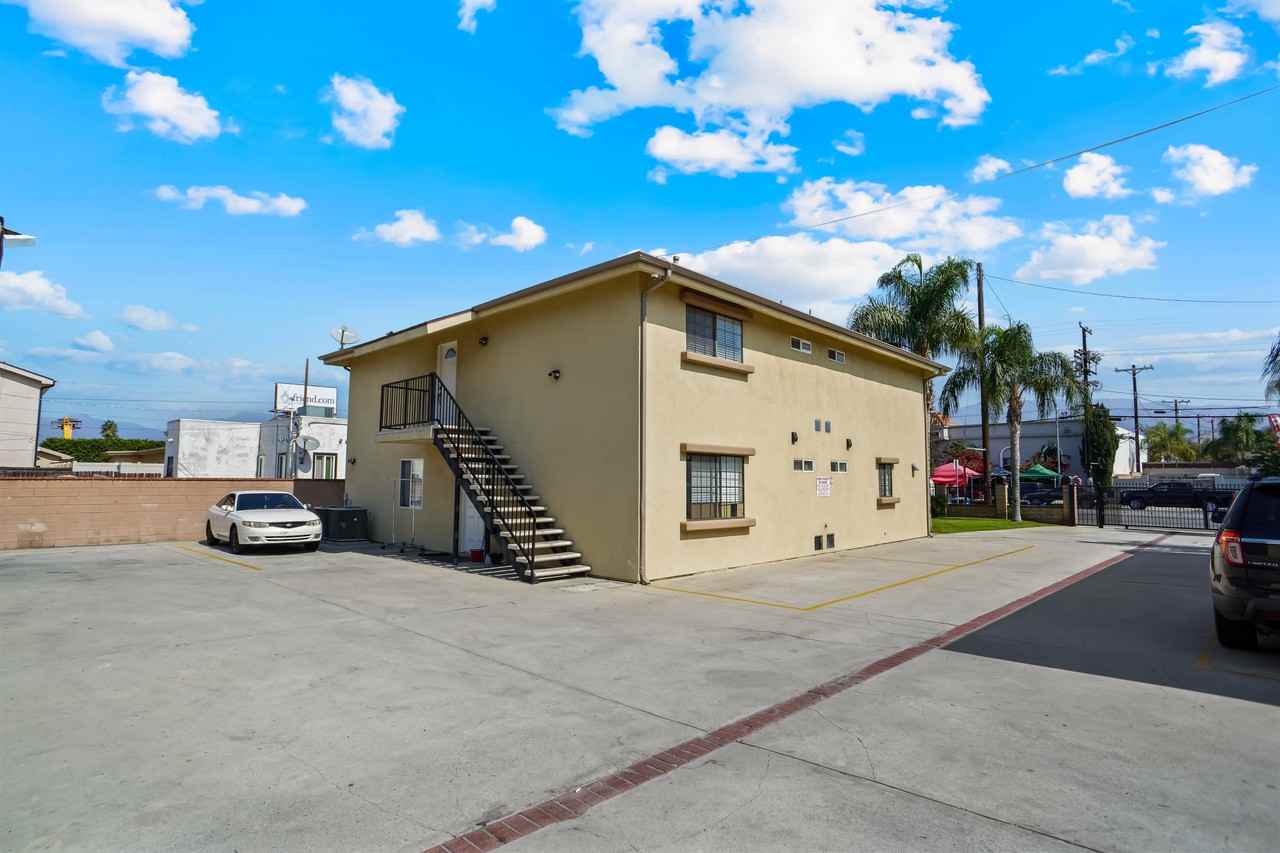 11817 Glenoaks Boulevard #11817-5 - Photo 2 of 26