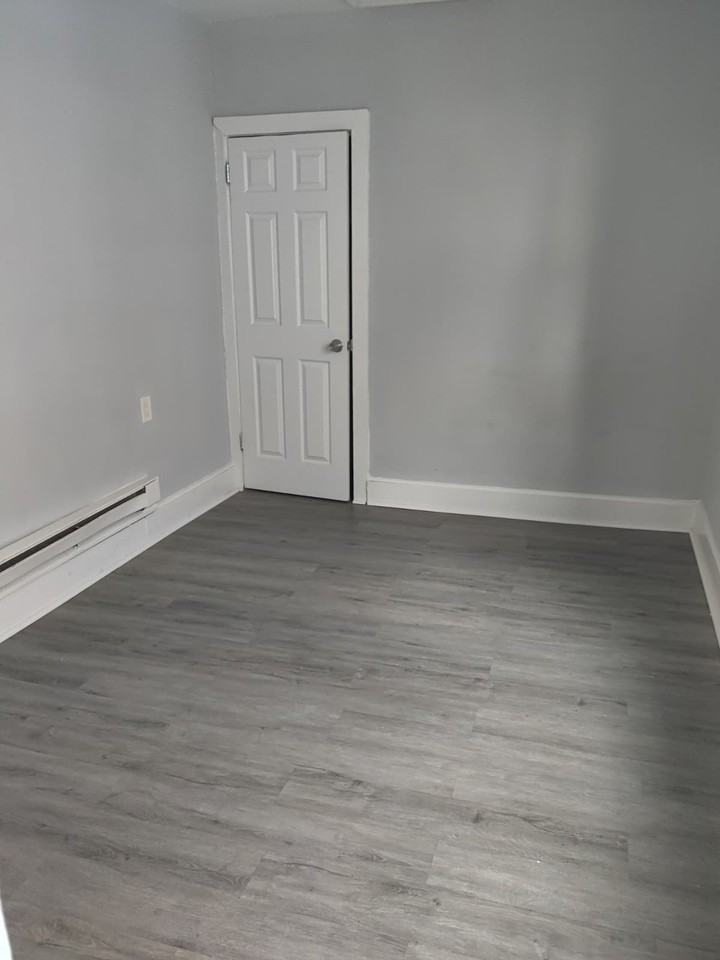 129 E Roosevelt Blvd #2 - Photo 5 of 5