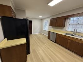 featured image of 565 Paris Avenue #1