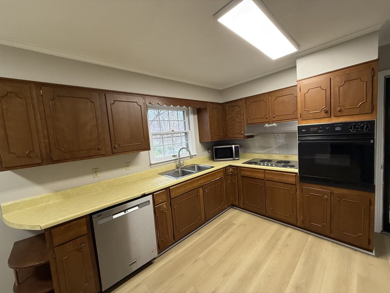 565 Paris Avenue #1 - Photo 2 of 37