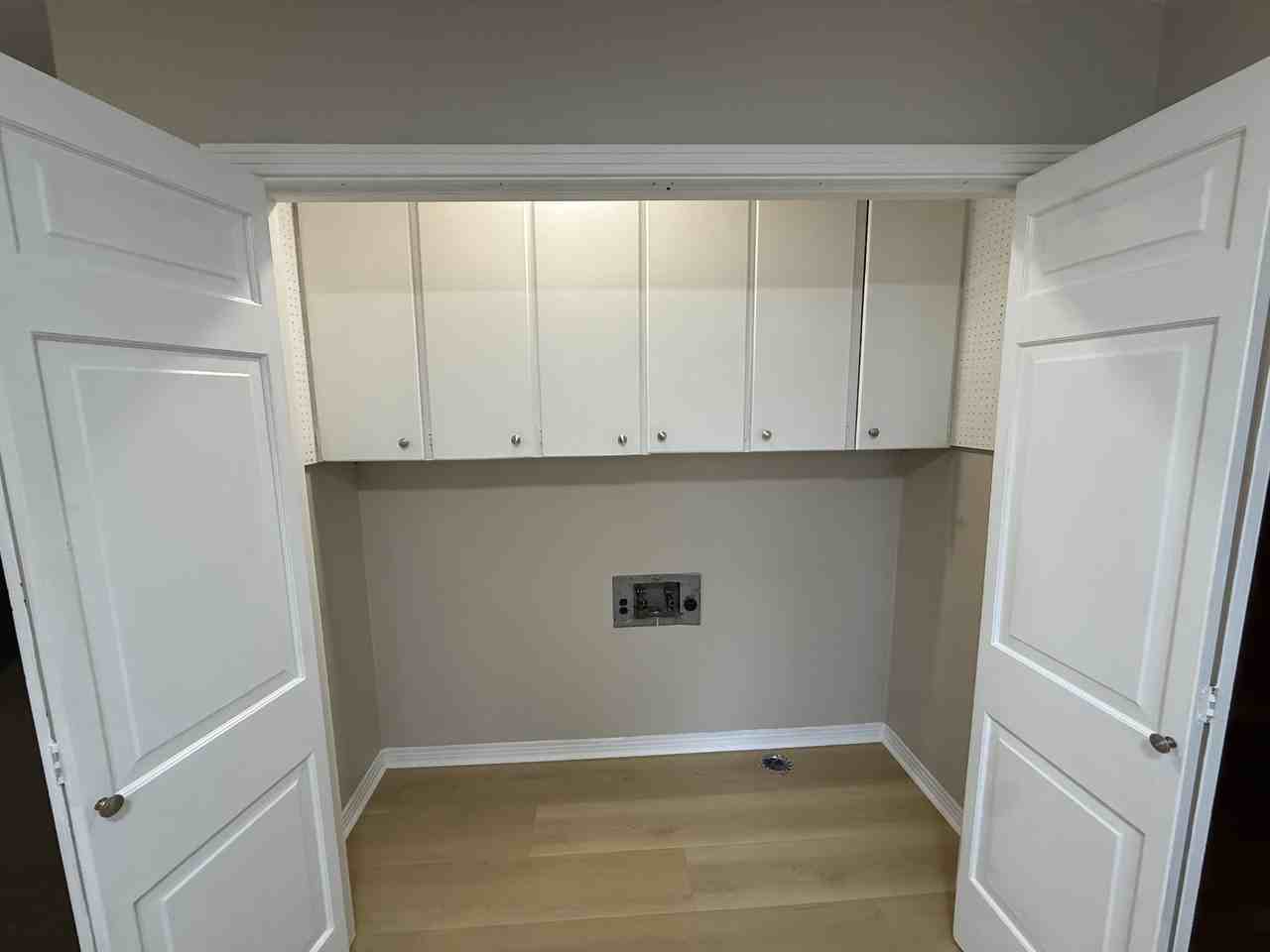 565 Paris Avenue #1 - Photo 4 of 37