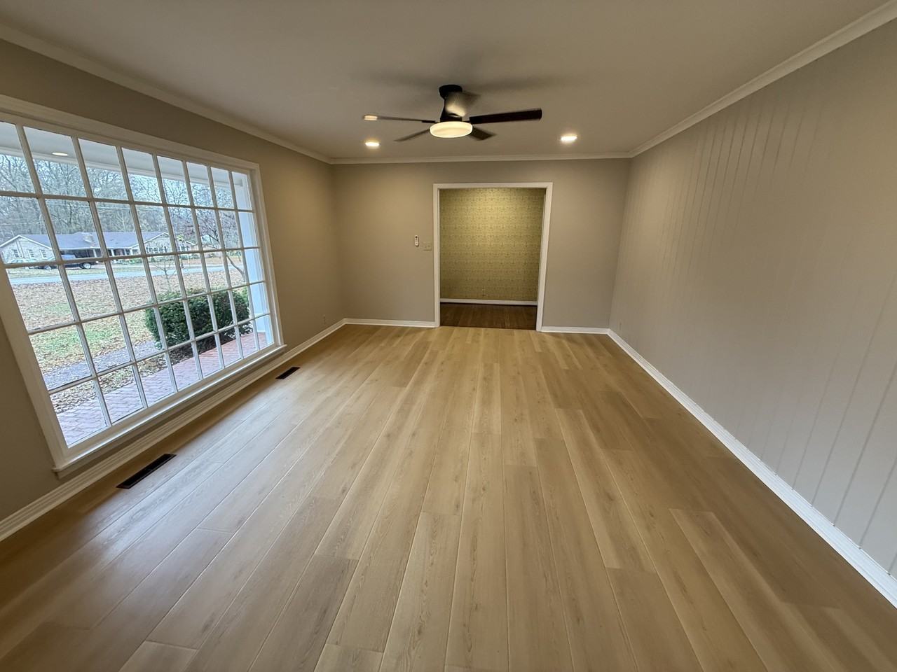 565 Paris Avenue #1 - Photo 6 of 37