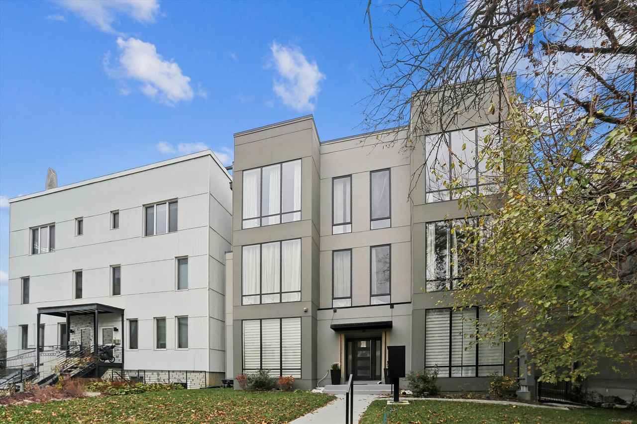 517 Montana Ave Ne #2 - Photo 2 of 28