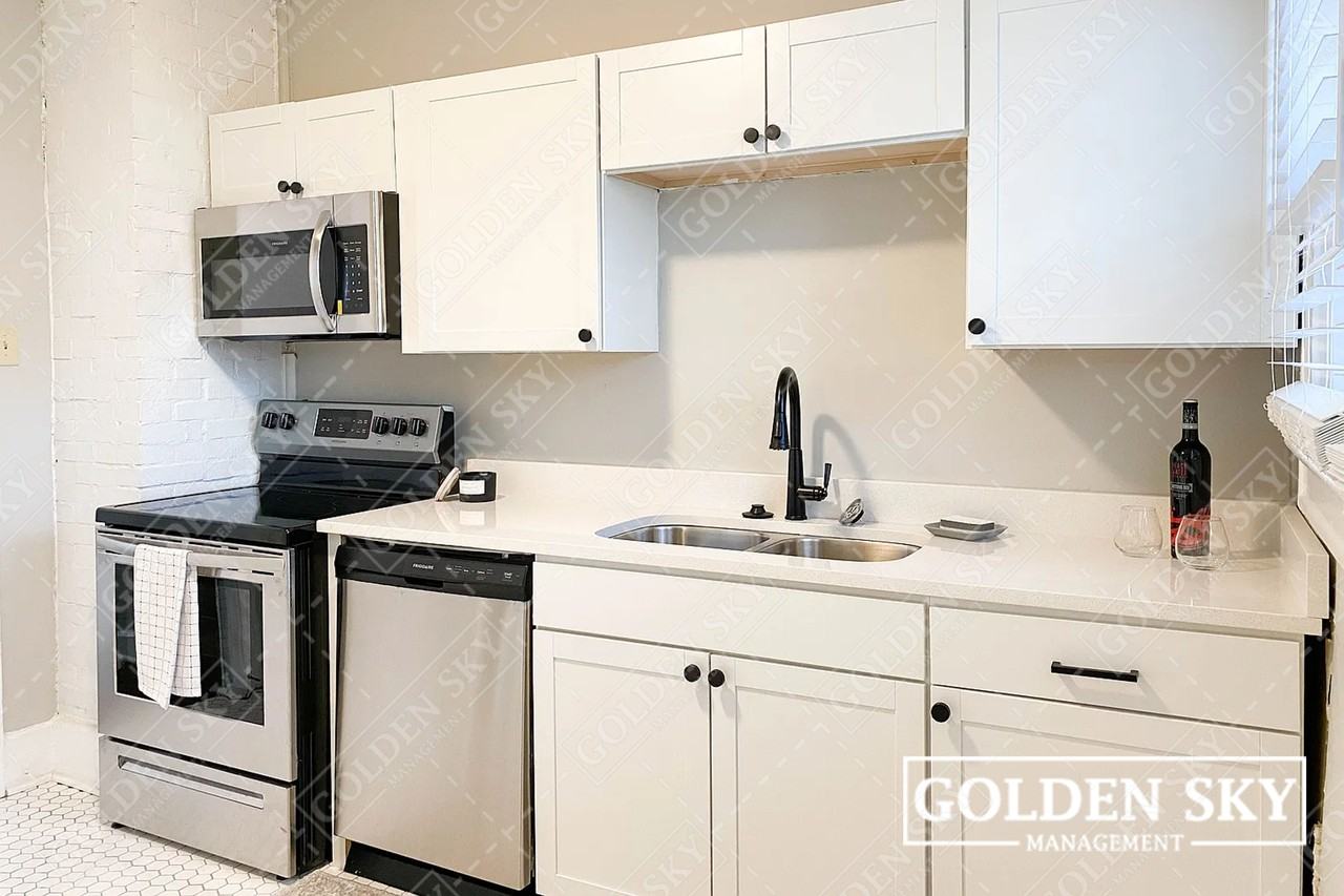 4910 Winthrop Ave #1 - Photo 7 of 13