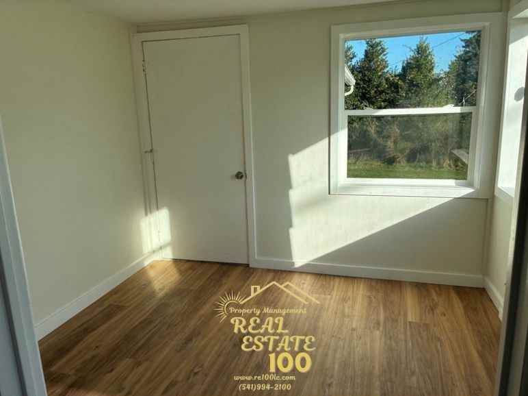 2633 Northeast Holmes Road #1 - Photo 3 of 7