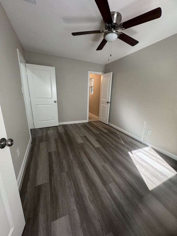 111 Minnie Drive #1 - Photo 2 of 4