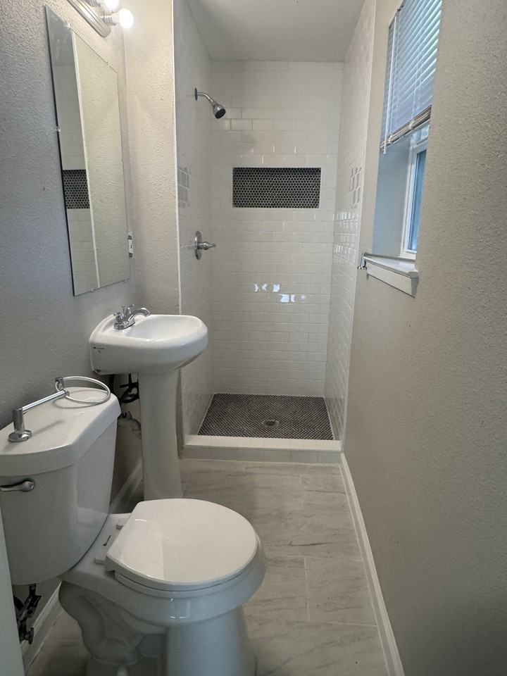 111 Minnie Drive #1 - Photo 3 of 4