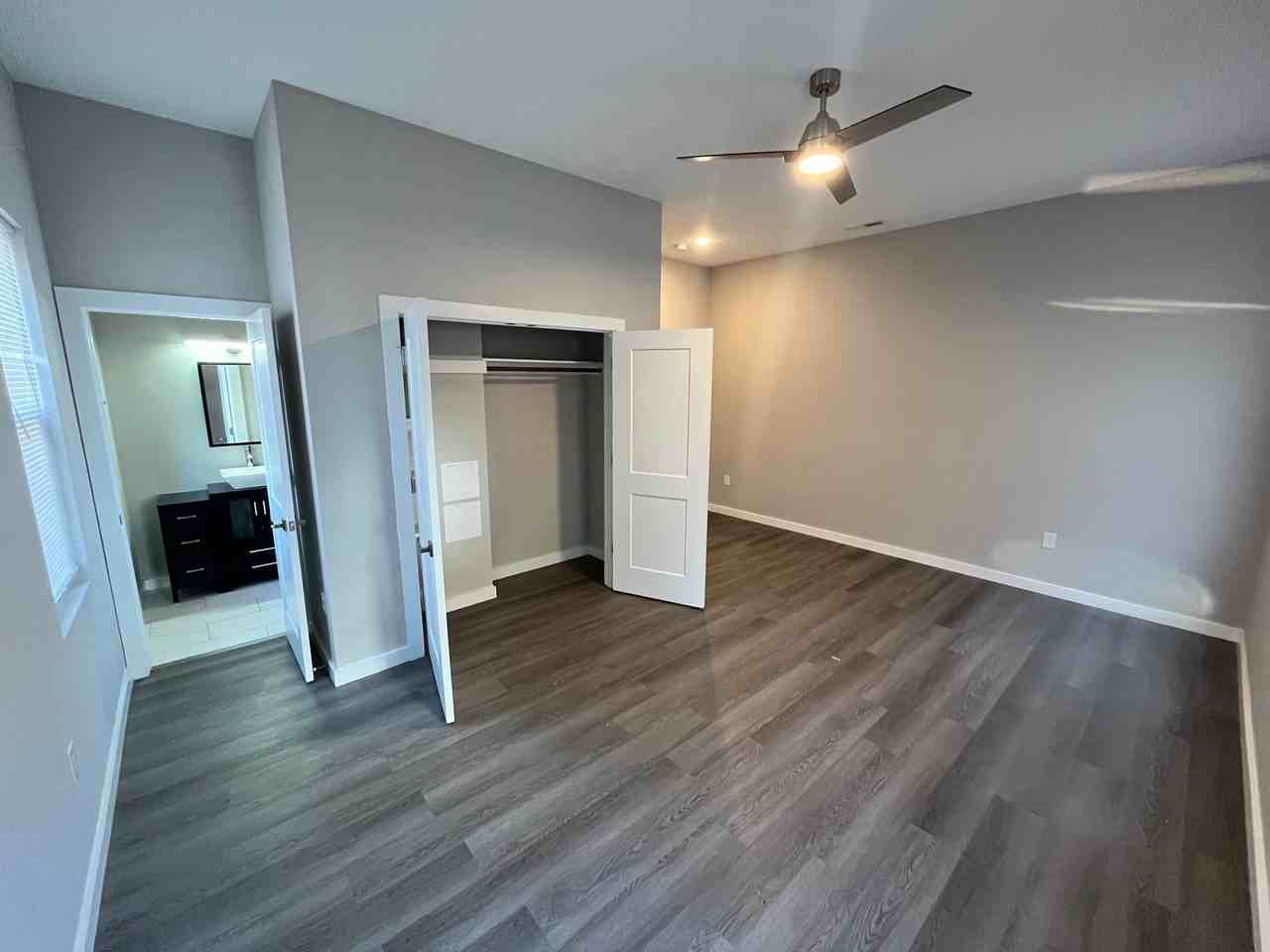 312 Howard Street #A - Photo 4 of 32