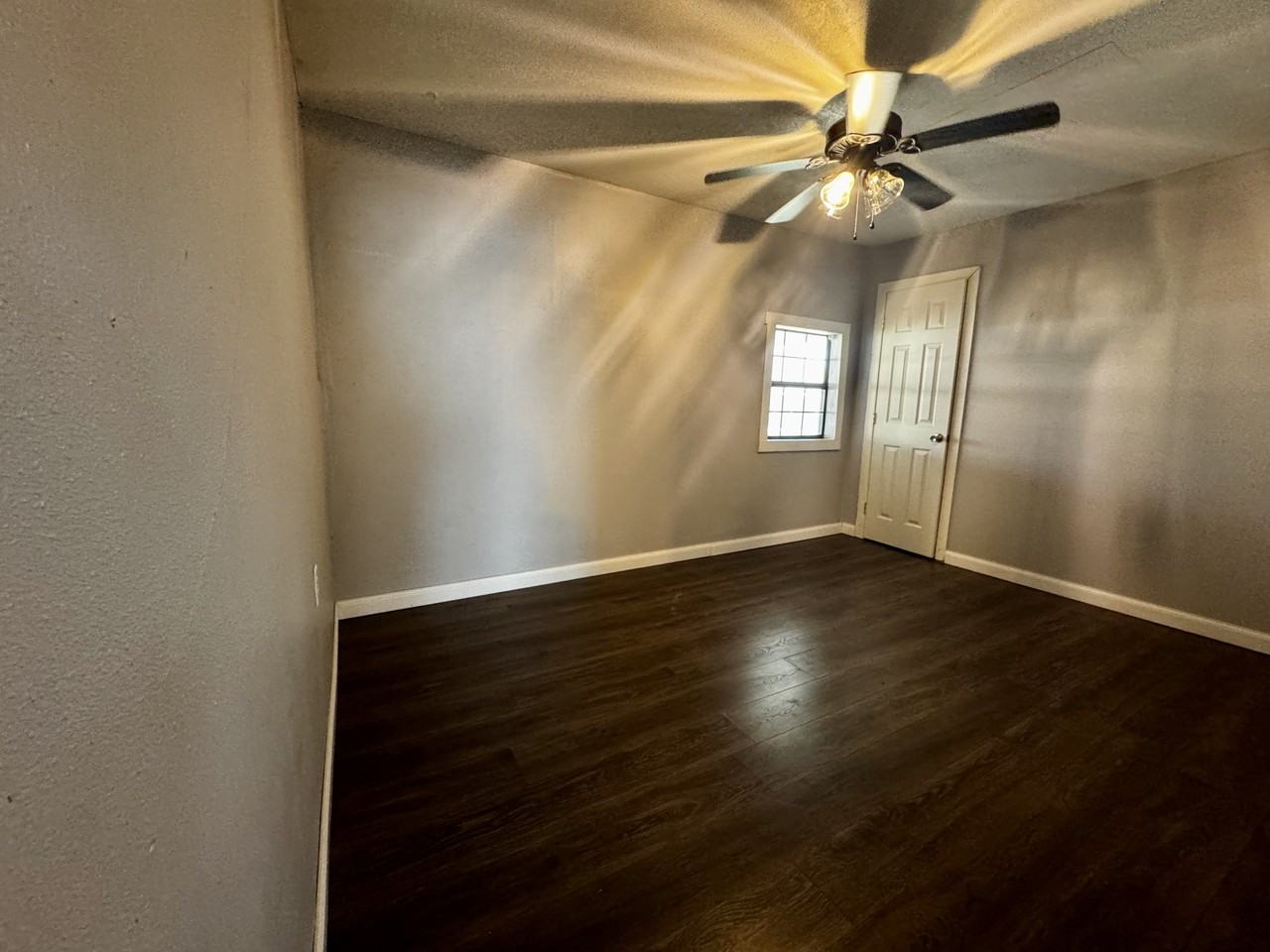 719 Small St #1 - Photo 6 of 12