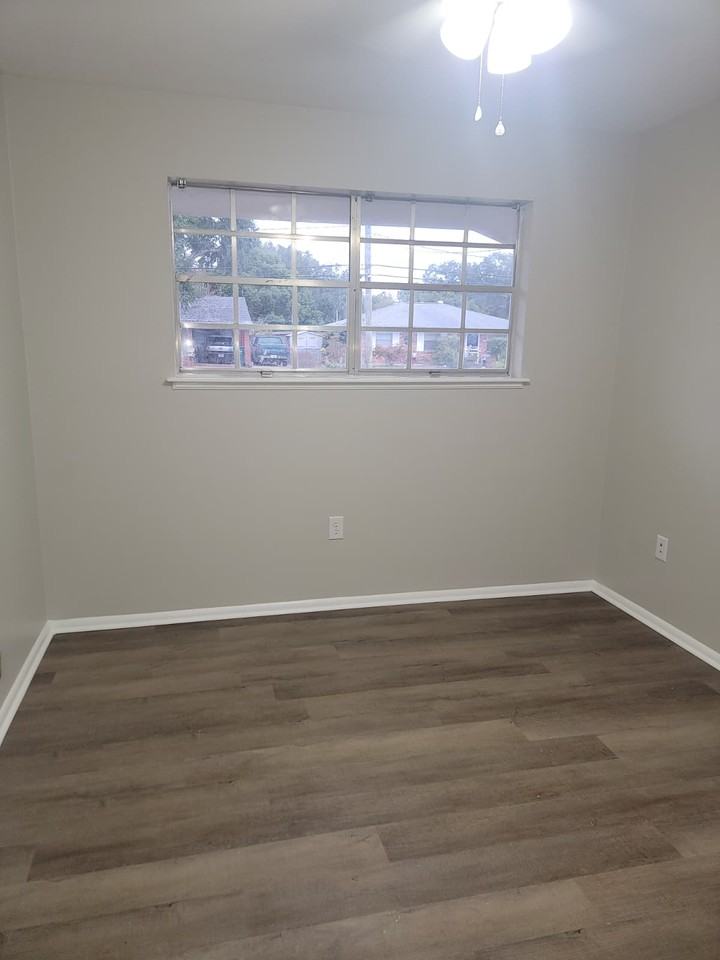 2610 Demaret Dr #1 - Photo 6 of 16