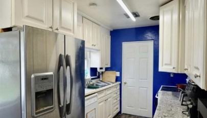 1508 N Woodridge Ave #1 - Photo 4 of 6