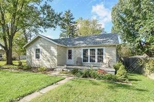 featured image of 2605 N Maplewood Ave #1