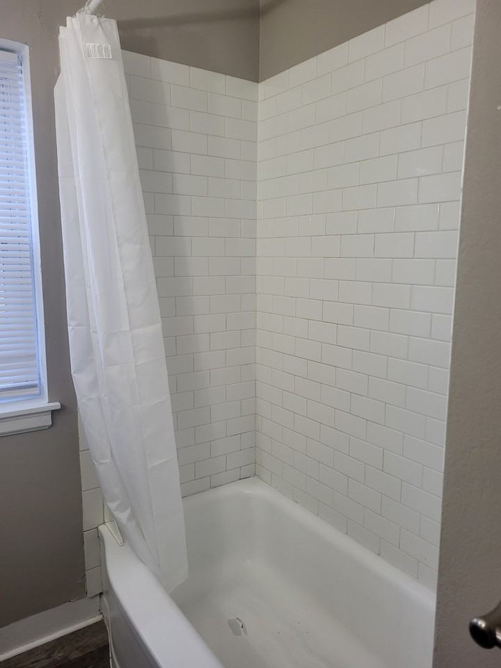 738 State Street #6 - Photo 5 of 10