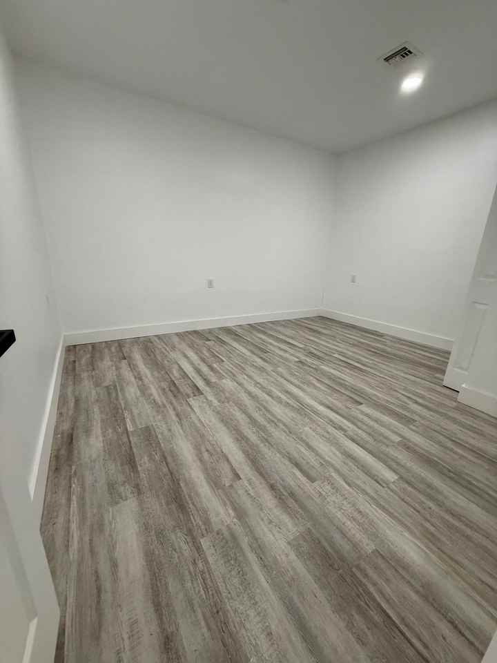 1 Northwest 46th Street #1 - Photo 6 of 11