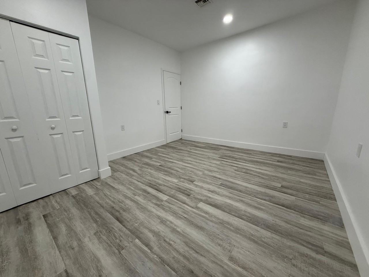 1 Northwest 46th Street #1 - Photo 7 of 11