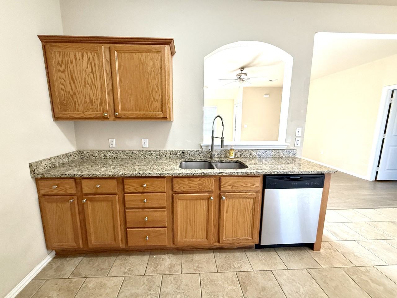 4707 Mill Creek Dr #1 - Photo 3 of 31