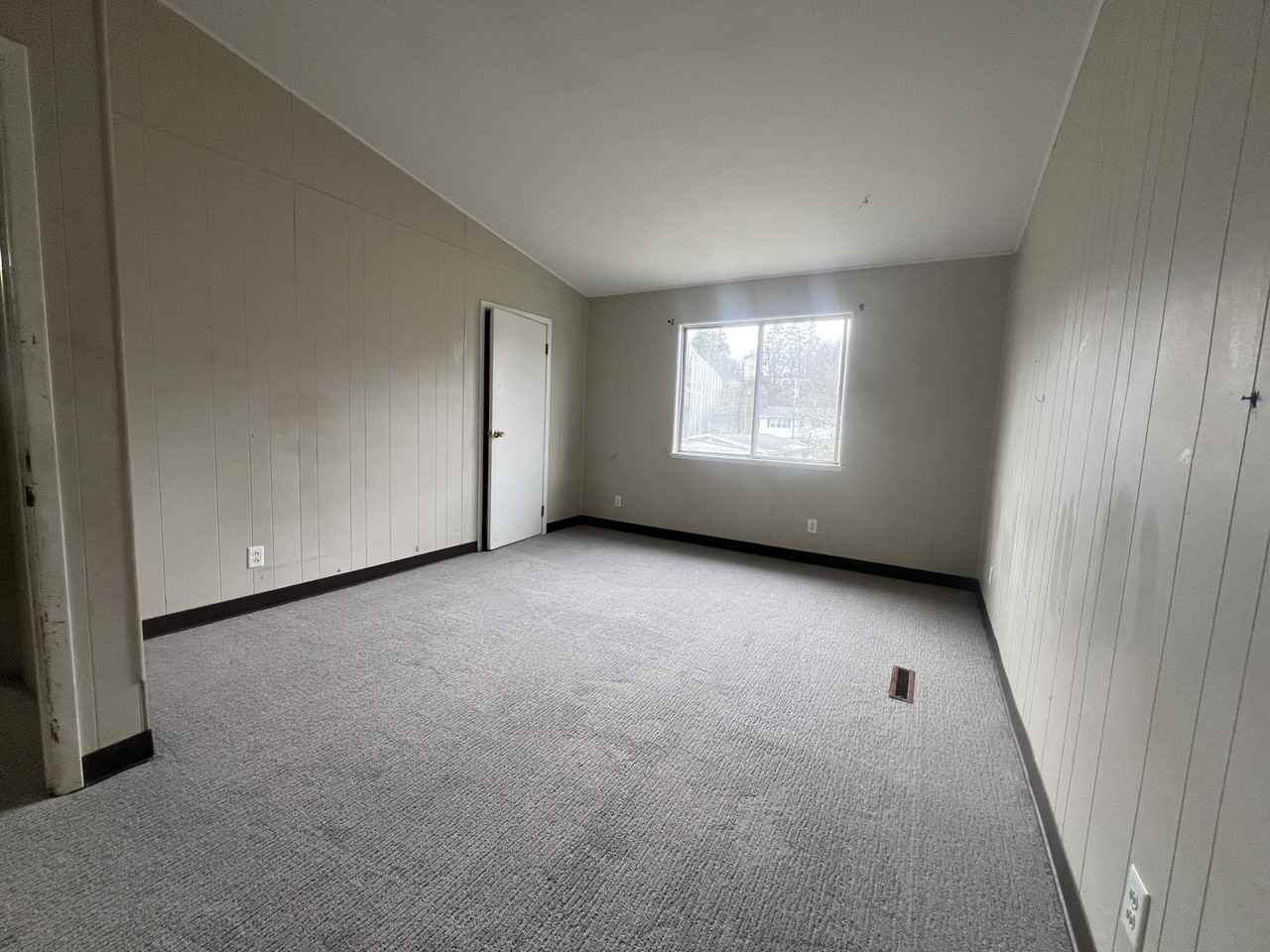 143 Bradley Street #1 - Photo 4 of 8