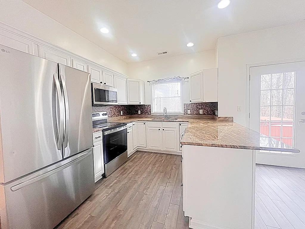 206 Beauclair Drive #1 - Photo 7 of 25