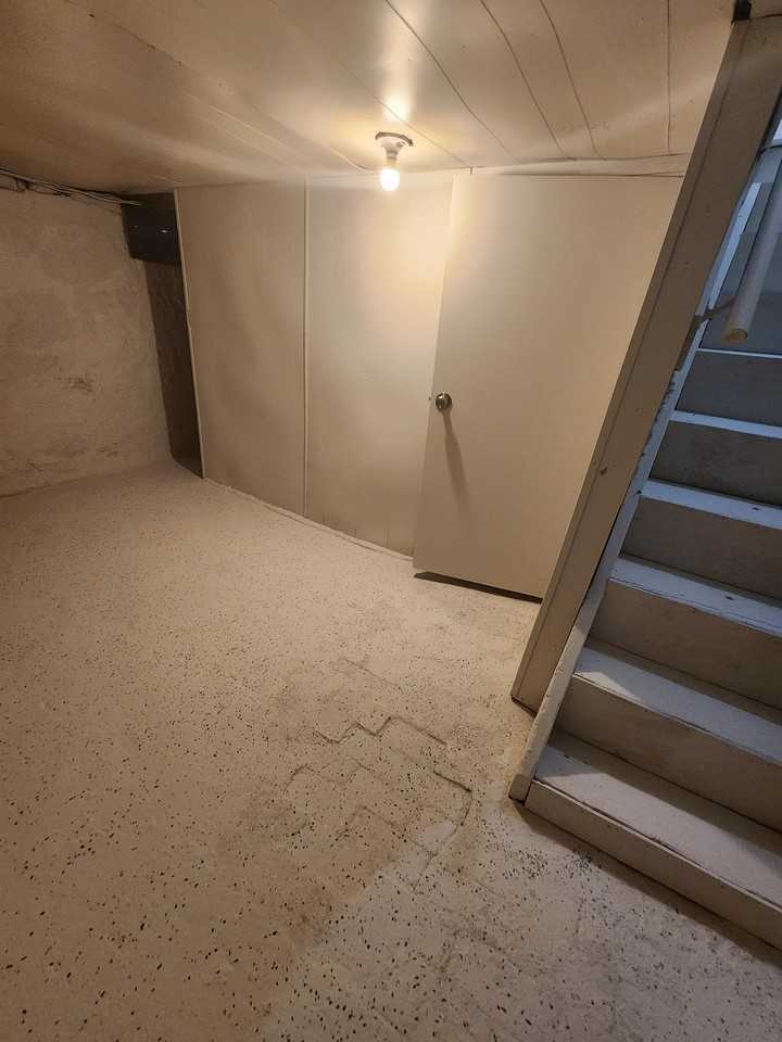 214 6th St #214 - Photo 2 of 11