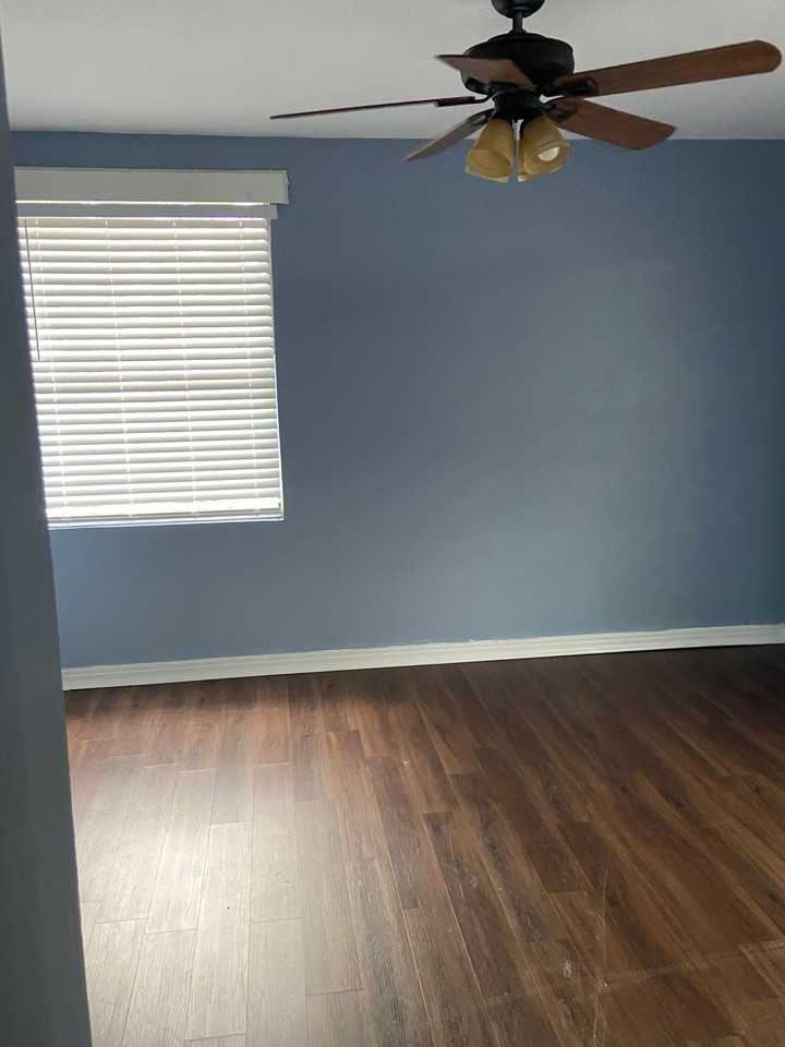 1153 Mcduff Ave S #3 - Photo 7 of 11