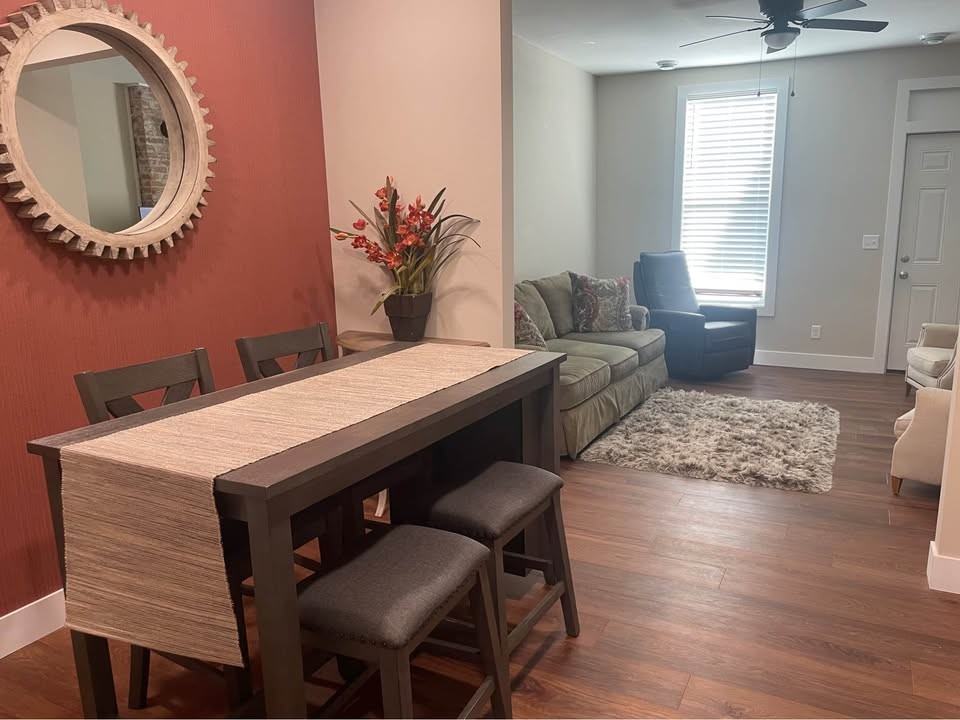 1576 Washington St - Photo 4 of 8