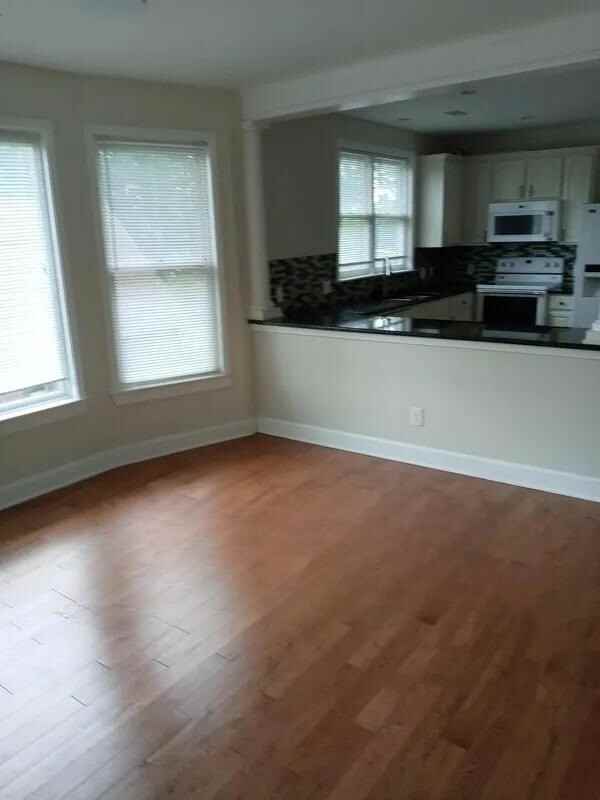 1453 Van Dyke St #2 - Photo 6 of 9