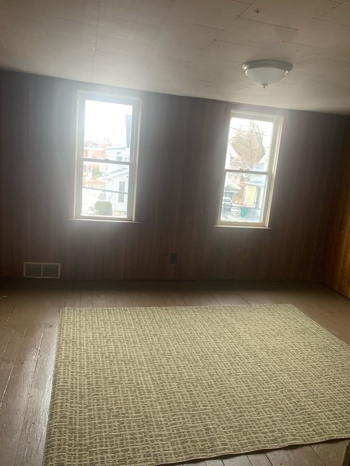 6 6 Tracy Avenue - 2_upper #2 - Photo 3 of 8