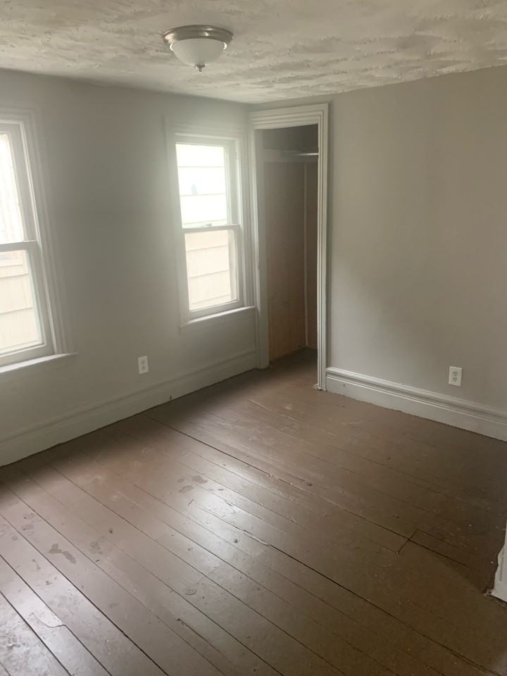 6 6 Tracy Avenue - 2_upper #2 - Photo 4 of 8