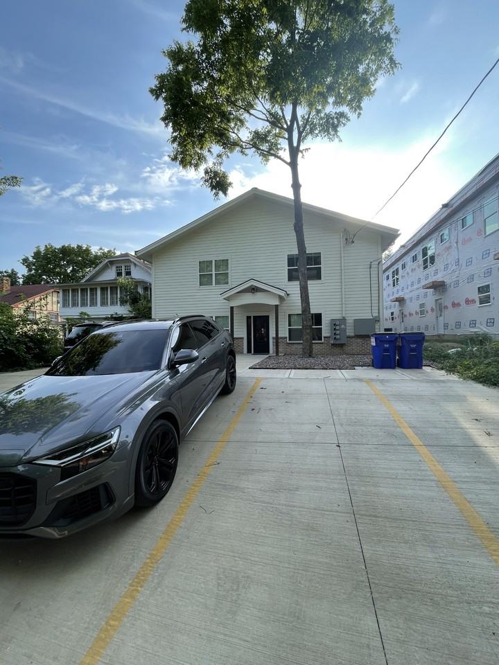 4317 Holly St #A - Photo 3 of 19