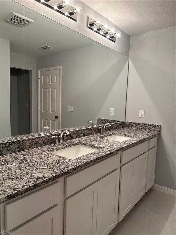 3756 Ne 13th Pl - Photo 6 of 18