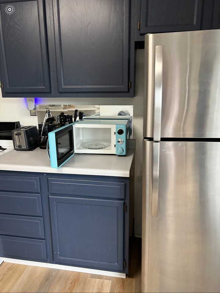 1613 N Van Buren St #B - Photo 4 of 17