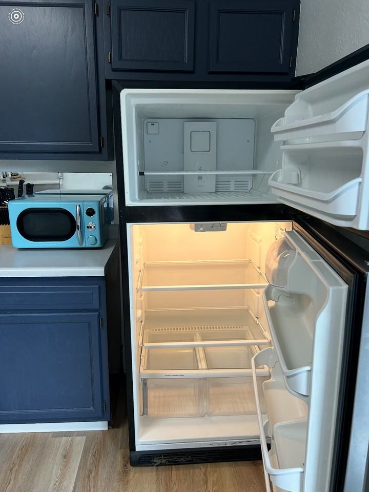 1613 N Van Buren St #B - Photo 6 of 17