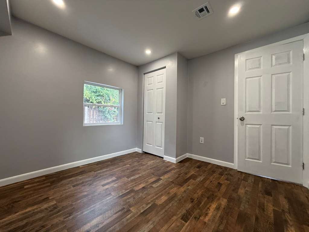 4265 Southwest 62nd Avenue #4265 - Photo 3 of 9