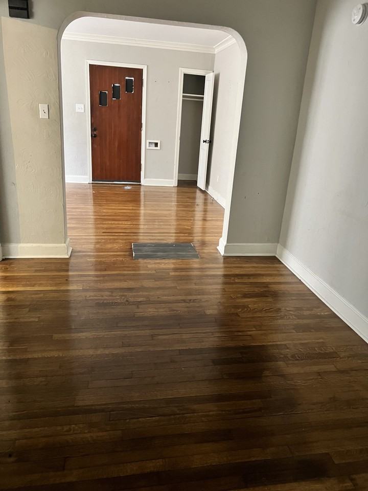 764 Dunn Ave #1 - Photo 4 of 10