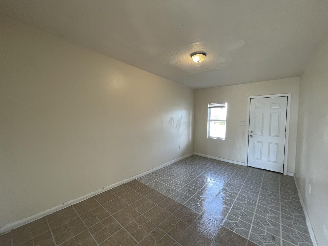 113 Washington Ave - Photo 2 of 9