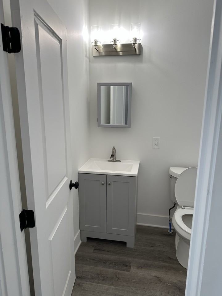 609 Sw Topeka Blvd #1 - Photo 3 of 17