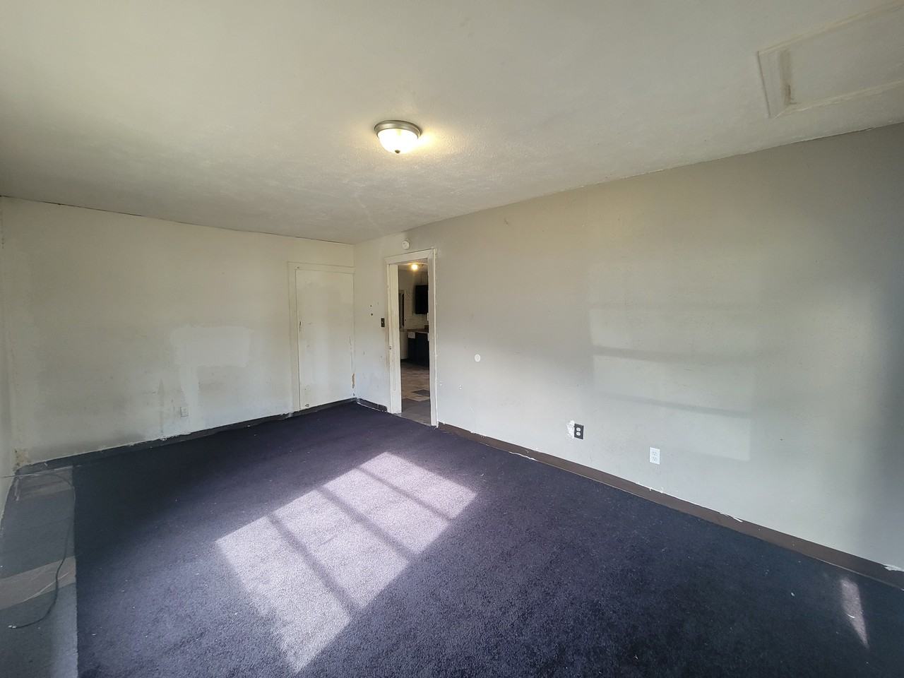 10529 3rd Ave #10 - Photo 3 of 26