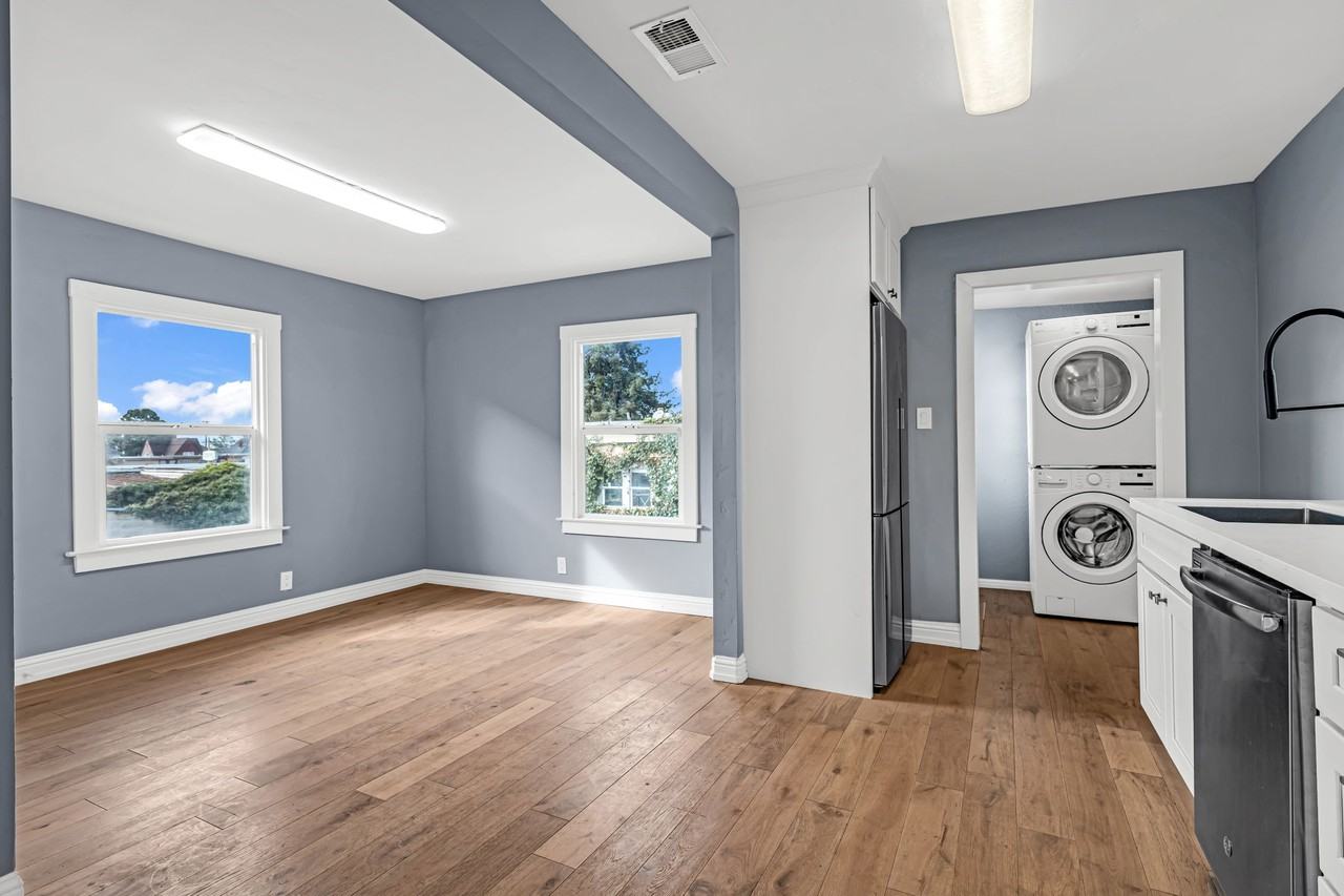 3827 3827 West Street - A #A - Photo 6 of 50