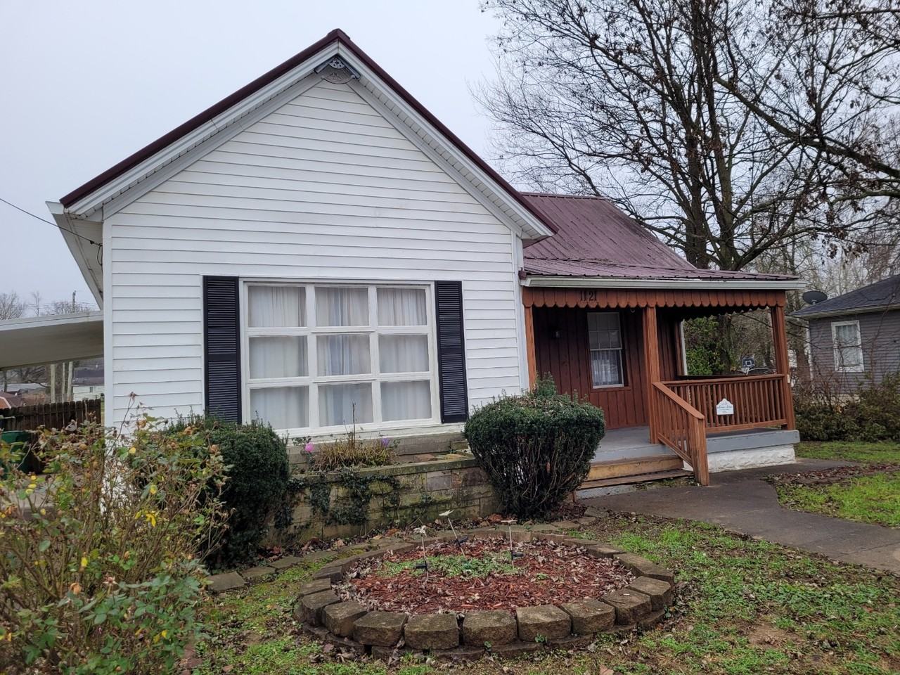 1121 Elm Street #1 - Photo 4 of 38