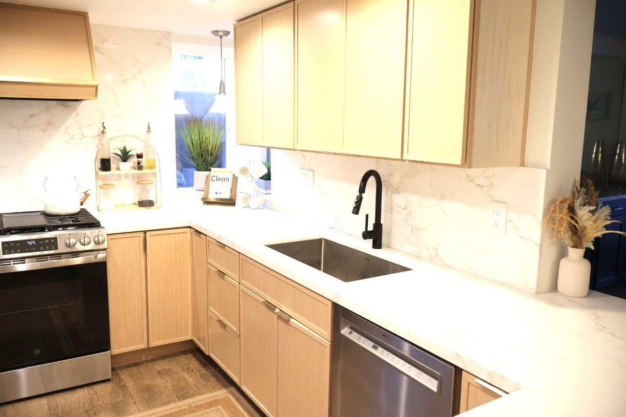 4010 Layang Layang Circle #a - Photo 7 of 36