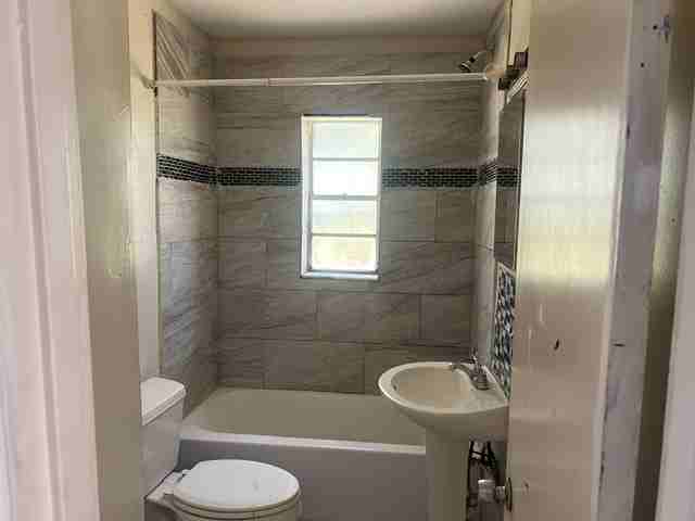 529 6th St #10 - Photo 6 of 18